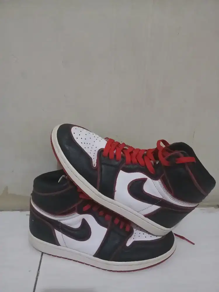 Nike Air Jordan 1 Retro High OG Bloodline