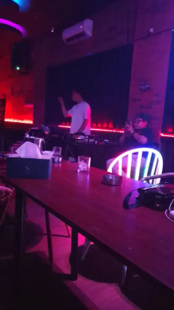 Loker LC club spa & karaoke