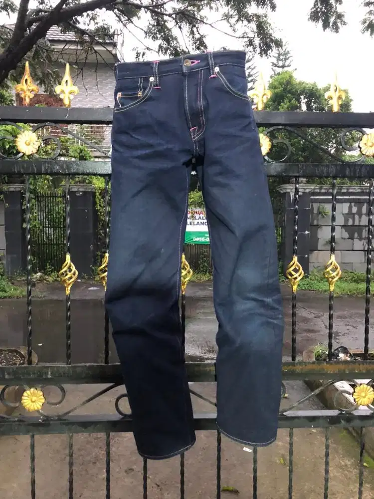Celana jeans buat remaja