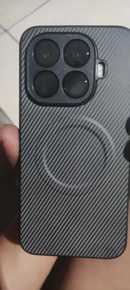 Pemakaian baru 1 bulan fulset sudah pakai anti gores layar dan kamera