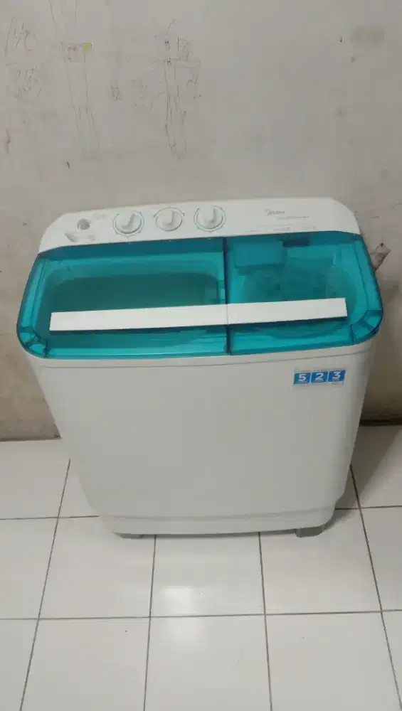 Mesin cuci Midea 2 tabung 8kg