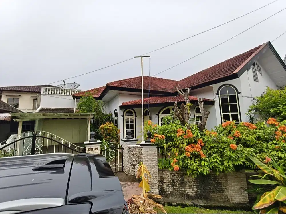 DIJUAL RUMAH TERAWAT – TAMAN SETIA BUDI  ( tasbih 1)