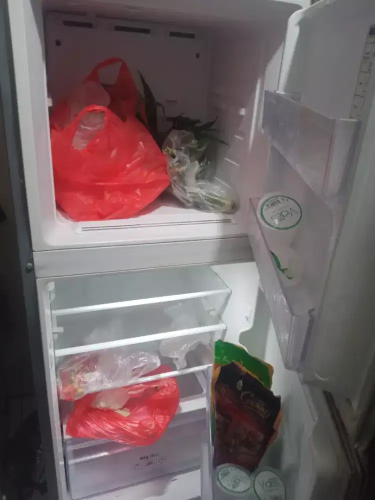 Kulkas Samsung inverter