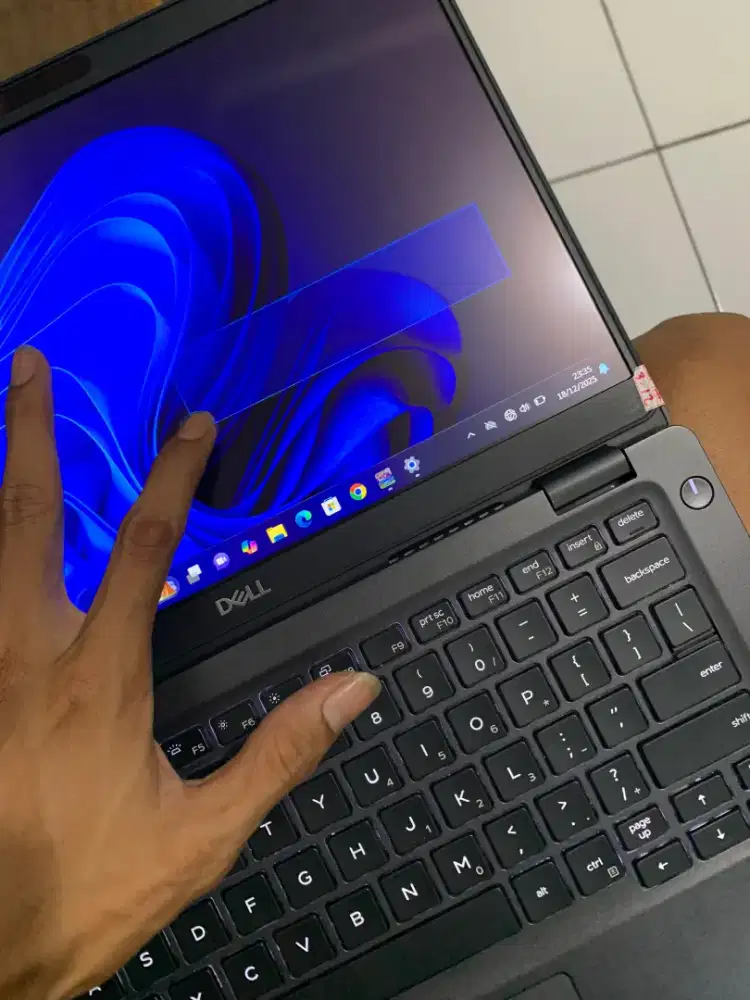 Edisi BU! Laptop Ram 16GB Touchscreen siap Gaming murah jual cepat aja