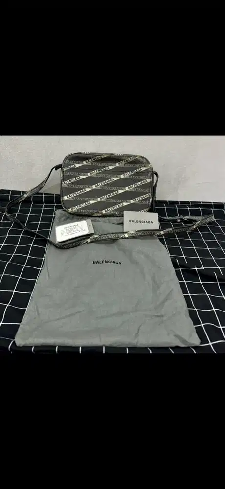 Balenciaga Logo Sling Bag Authentic Original 100%