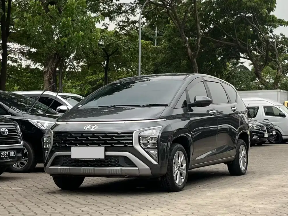 HYUNDAI STARGAZER ESSENTIAL IVT MATIC 2025 LIKE NEW