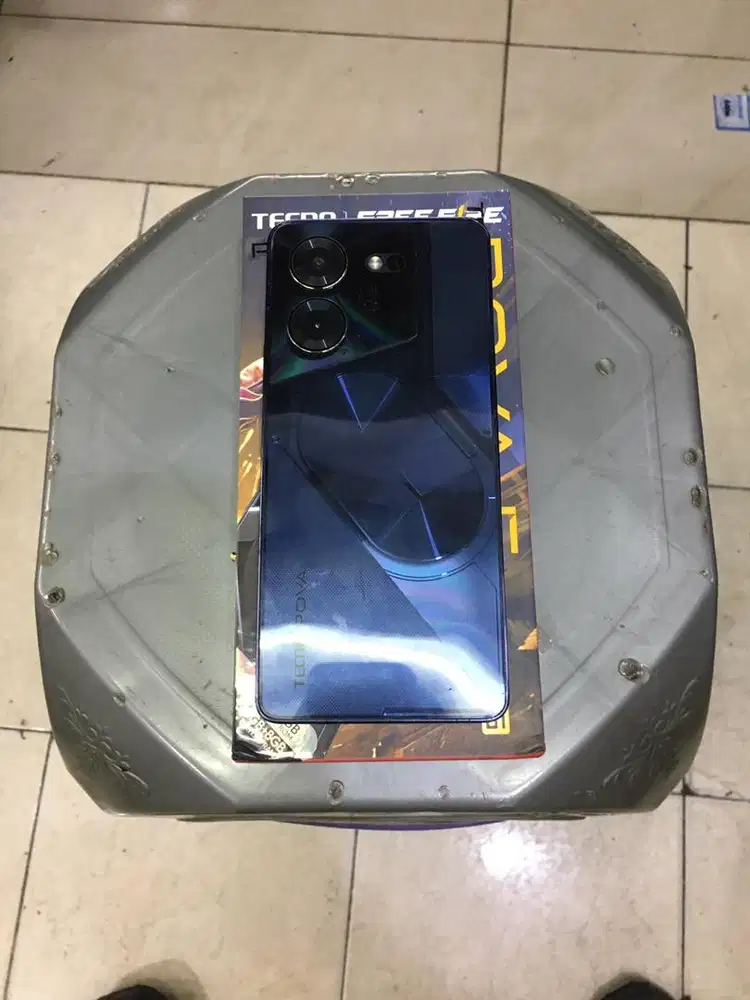 Dijual Tecno 5 pro 8/258 lengkap