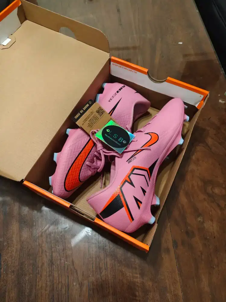 sepatu bola nike mercurial zoom vapor 16 academy fg