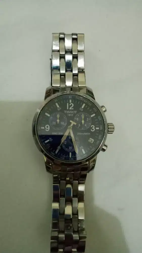 Jam tangan pria tissoit