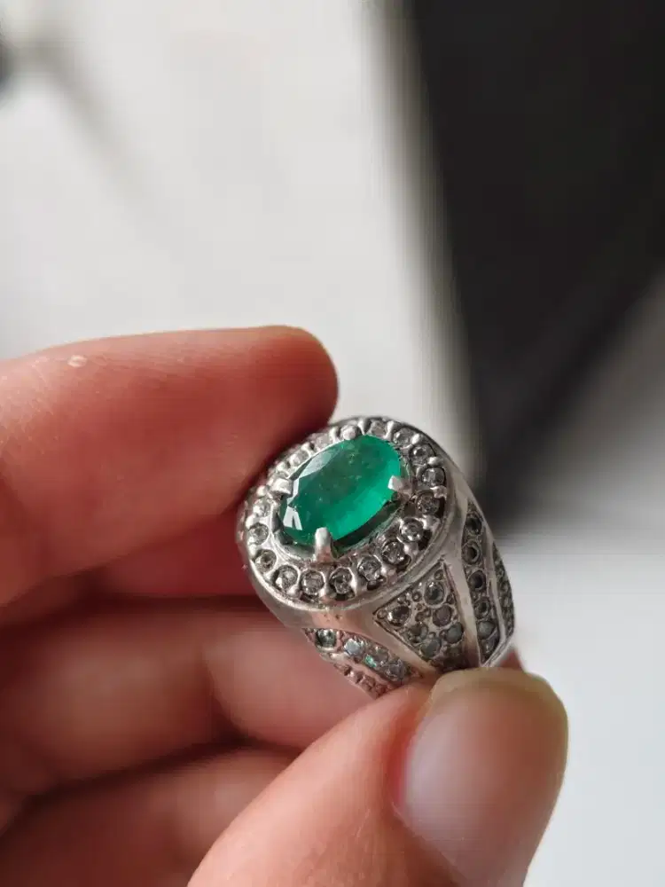 Natural Emerald Beryl Zamrud Kristal Garansi Emerald Seumur Hidup