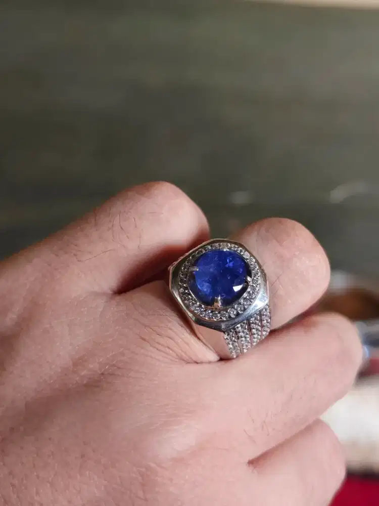 Natural Tanzanite Zoisite 3.48crt Kristal Luster Nyala HQ Ring Perak