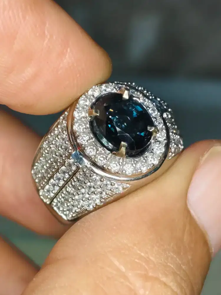 Natural Blue Cobalt Spinel 1.70crt Kristal Loupe Clean Memo LOG-IN