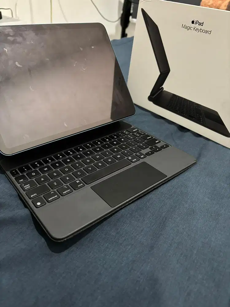 Apple Magic Keyboard for Ipad 11 Inch Original Fullset