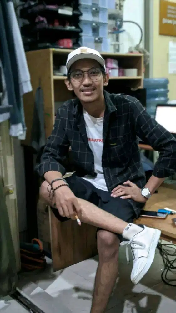 Umur 26 tahun SIM A aktif