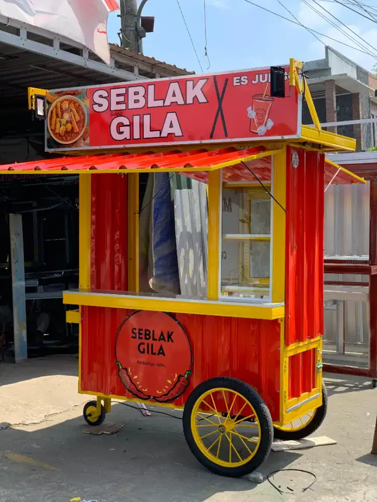 Dijual Gerobak Ex Seblak Like New