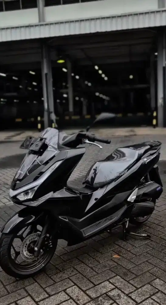 HONDA PCX 160 CBS BLACK