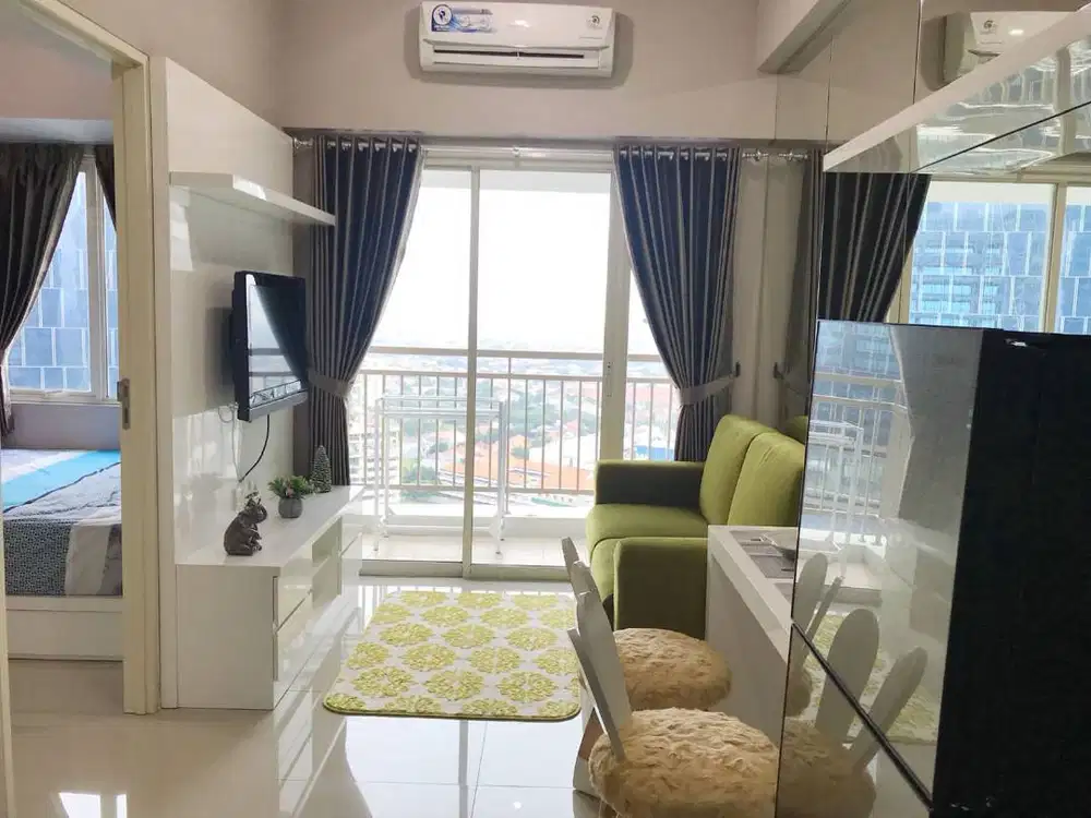Apartemen Tanglin 2 Kamar Cozy View Pool Full Perabot Siap Huni