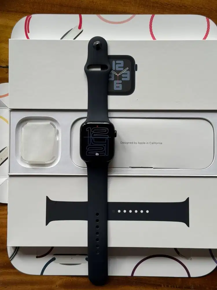 Apple Watch SE 2 44mm Midnight IBOX FULLSET LIKE NEW (Garansi On)