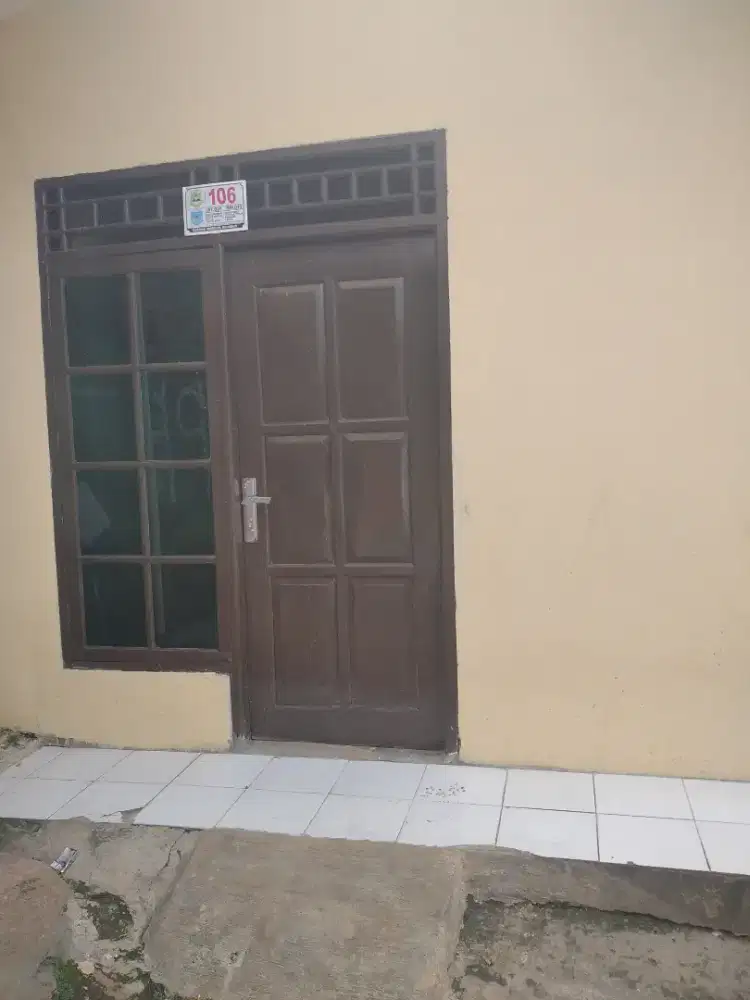 Rumah Dikontrakan Jl.Edy HS. Cirendeu ilir Rt 01/10 Ciputat Tangsel