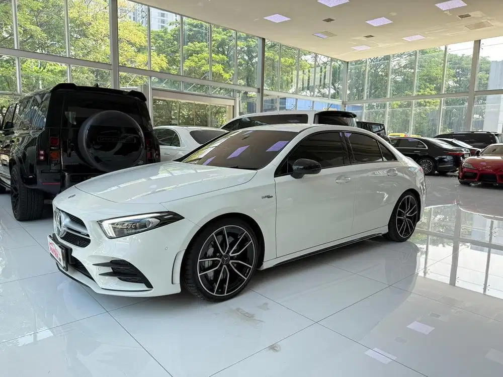 Mercedes Benz A35 Turbo 4matic 2023 nik 23 AMG