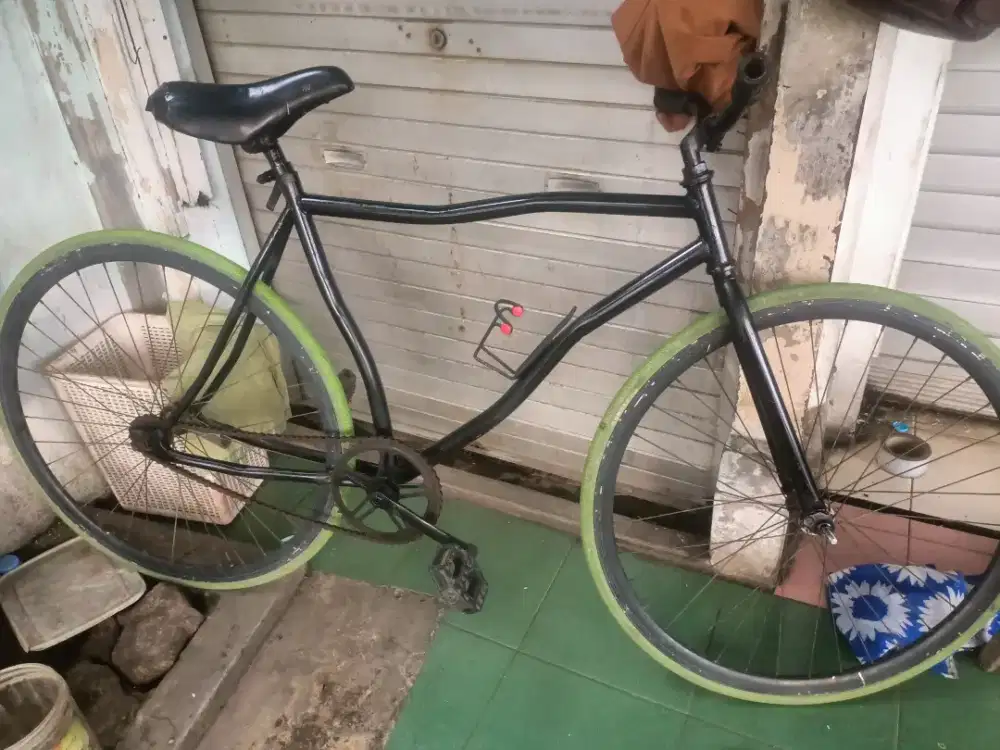 Sepeda fixie uk700 rem terpedo