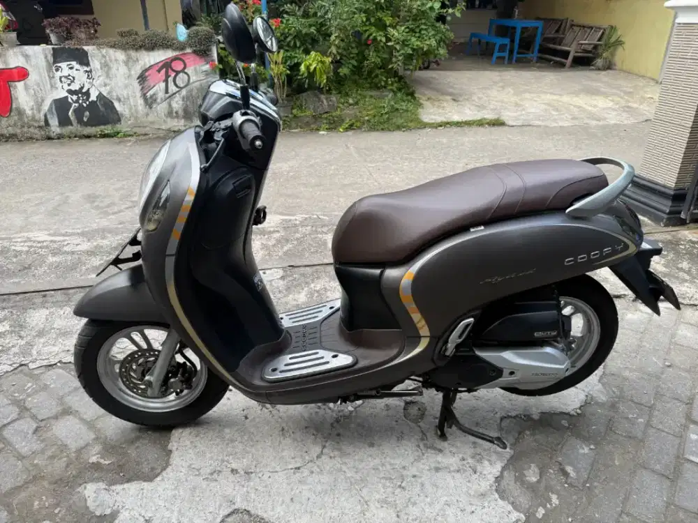 Scoopy keyless THN 2021 plat AB Bantul