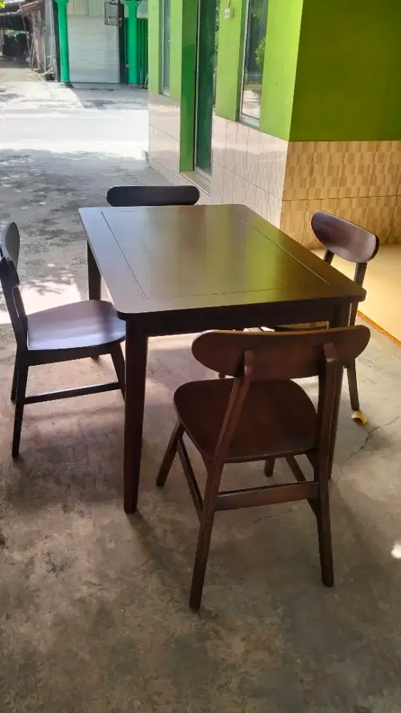 Meja makan kursi 4 kayu jati