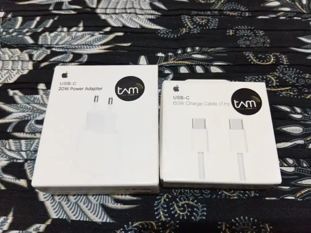 Adaptor Original Iphone 20watt+Kabel Data Tipe C To C 60W(New)