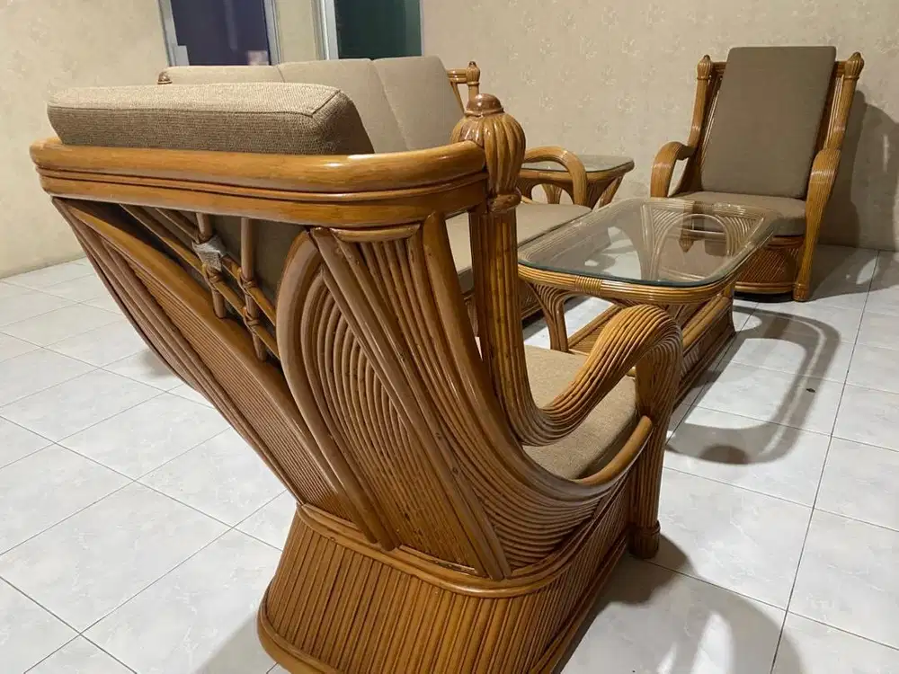 Kursi Rotan Klasik Vintage