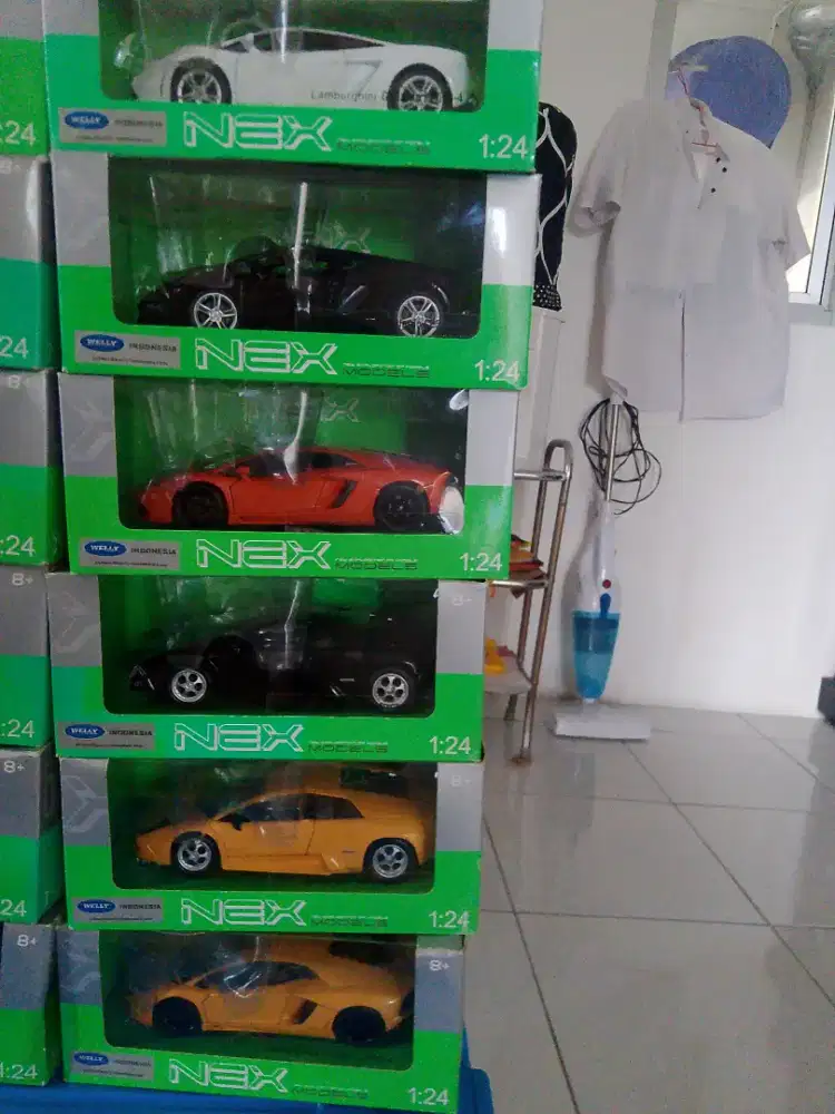 Jual murah diecast Welly Nex 1:24 jos brongan.