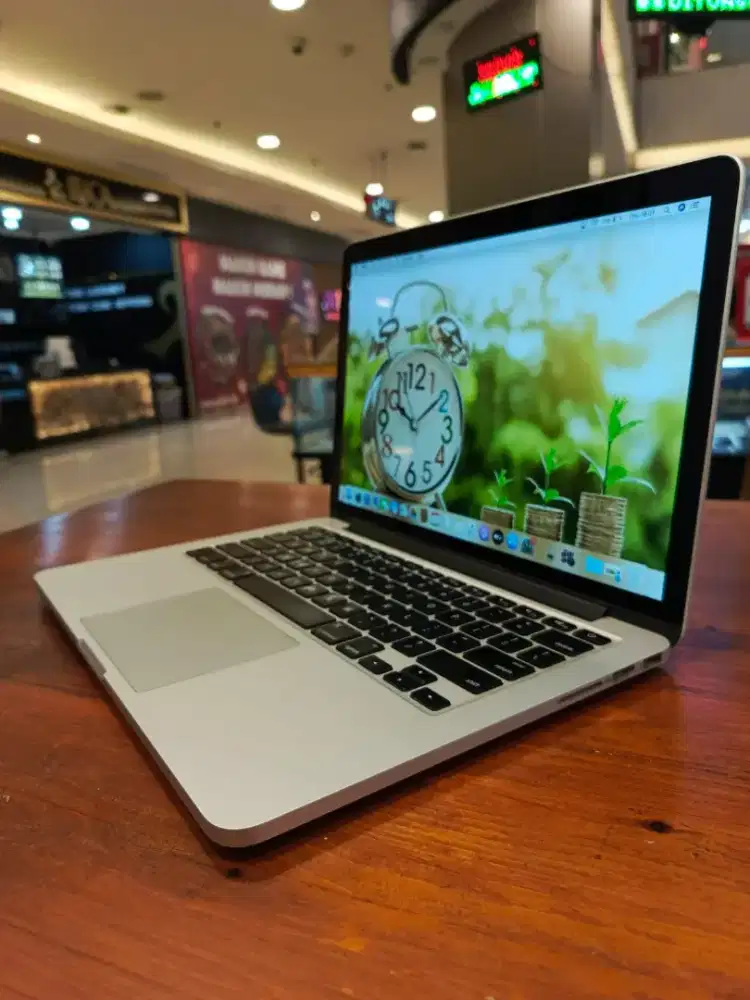 Macbook Pro Retina 13 inch , 2013