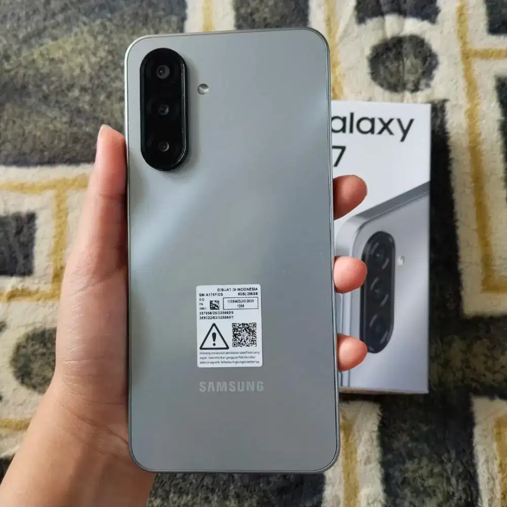 Samsung A17 8/256 lengkap original garansi panjang