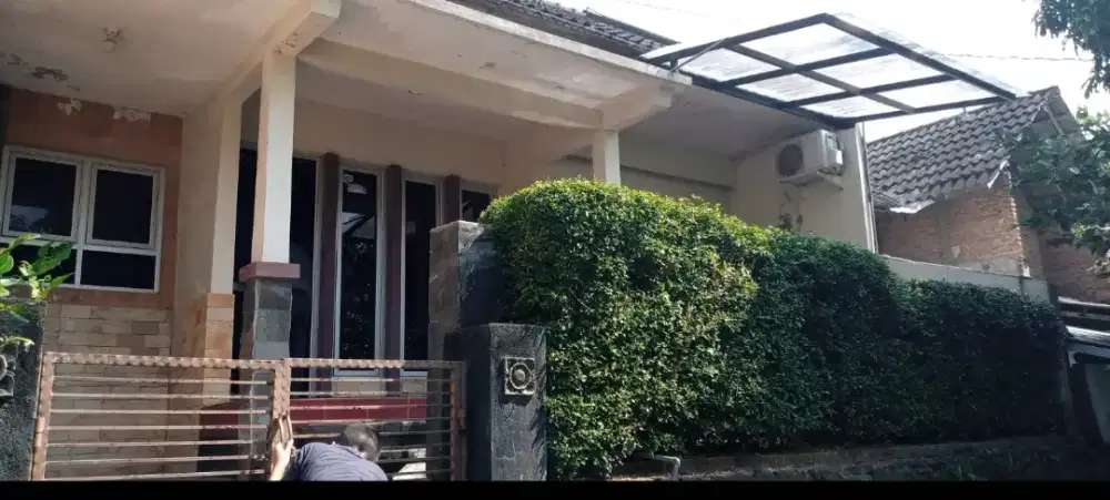 Rumah di Pudak Payung, disewakan