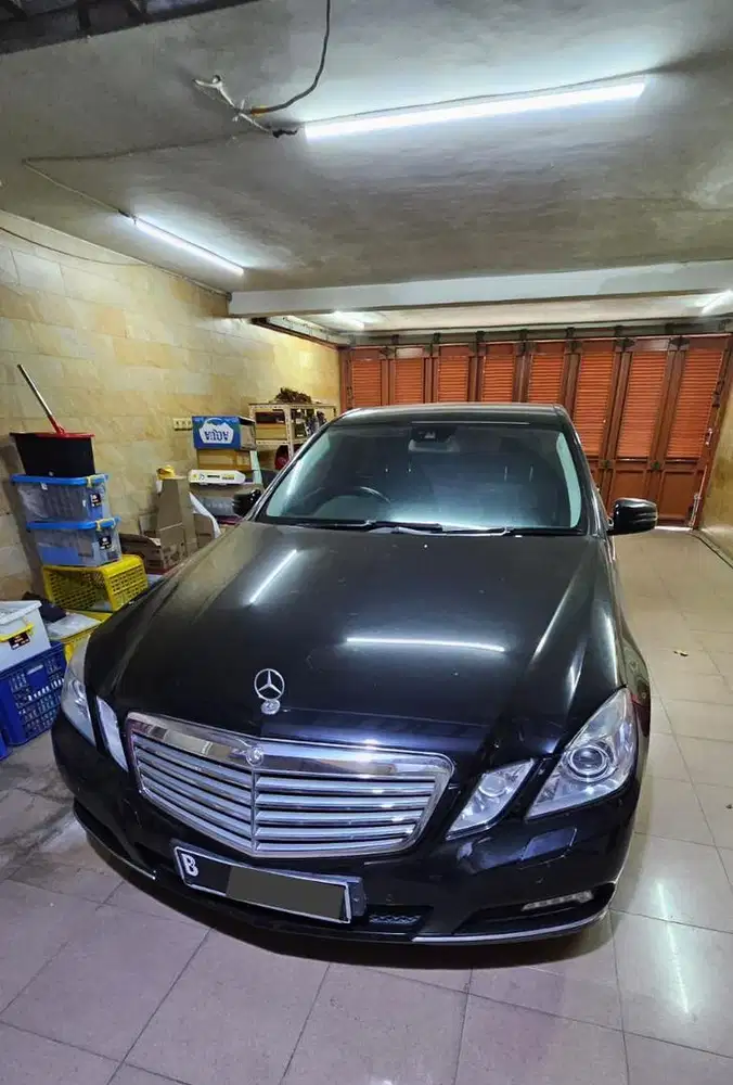 dijual mercy E300 W212 2011
