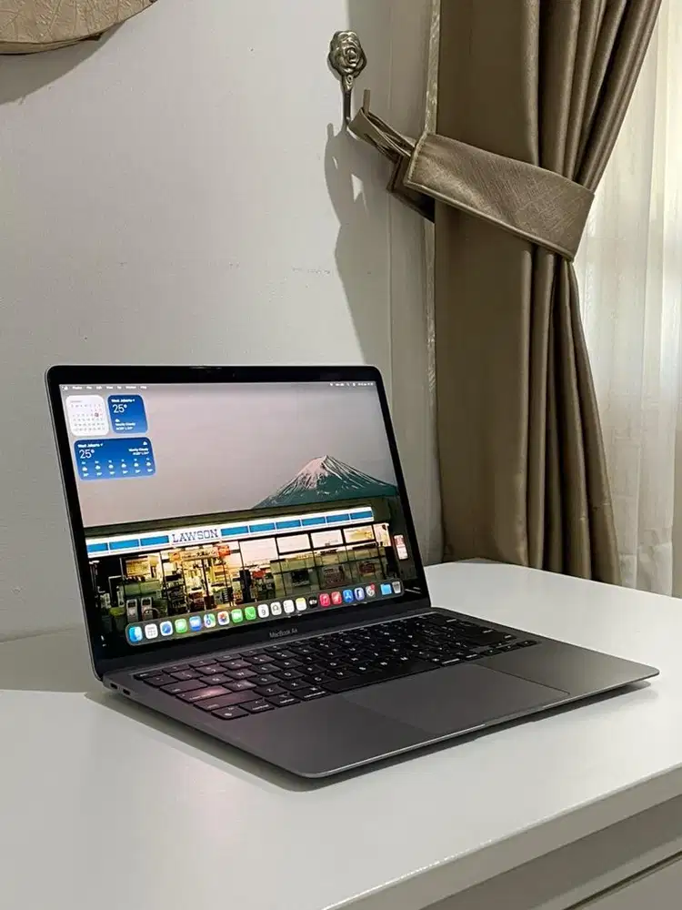 MacBook Air 2020 M1 8/256