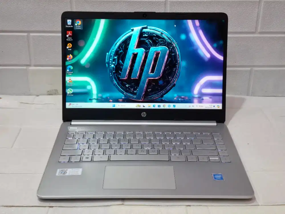 Laptop hp 14s-dq0xxx prosesor Intel Celeron N4120/Ram 4GB/SSD 256GB