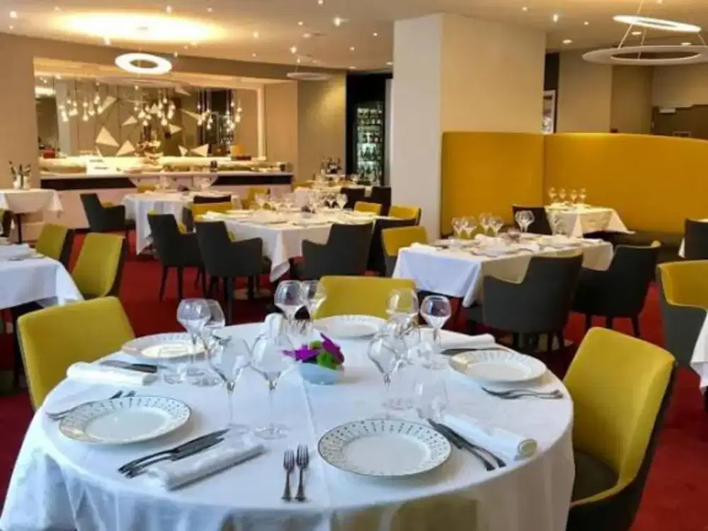 Lowongan Staff Administrasi Hotel dan Restoran