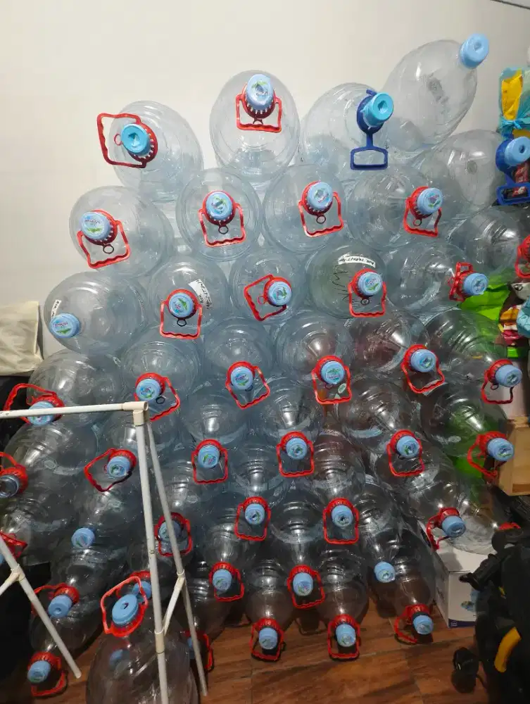 Galon bekas le minerale (51 galon)