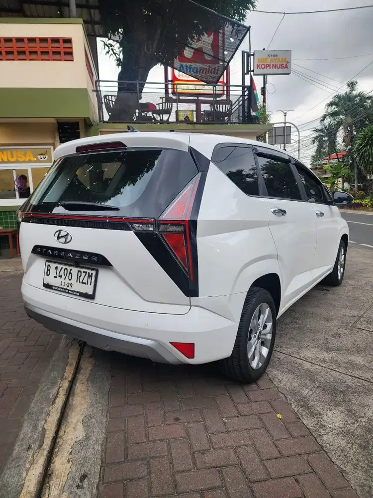 Hyundai Stargazer  Trend esensial at th 2024 putih nopol ganjil