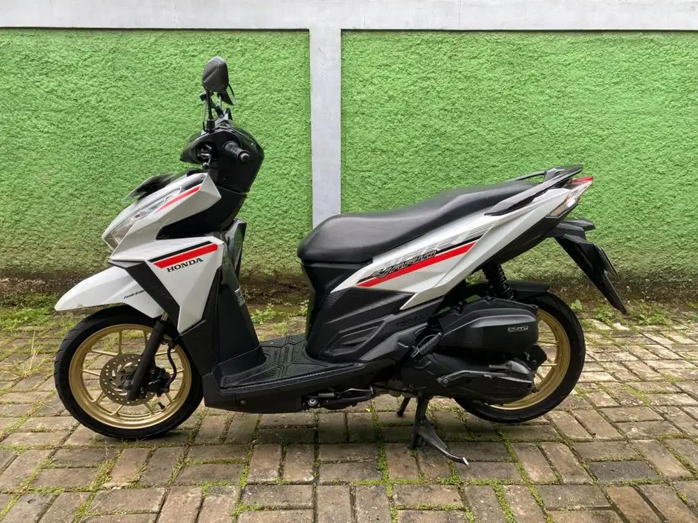 Vario 2017 led old 125 fullpaper