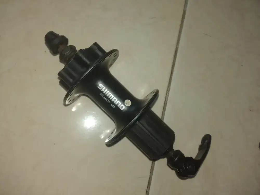 Hub belakang Shimano fh m 475  cassette new