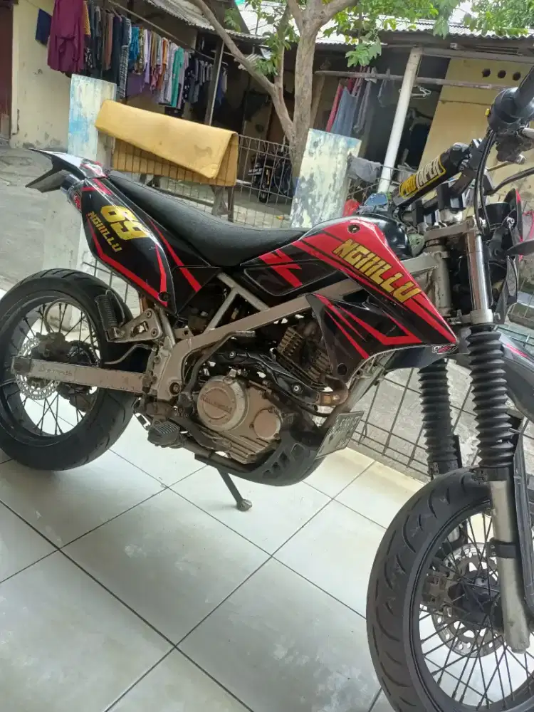 Jual Kawasaki KLX 150 modif Supermoto