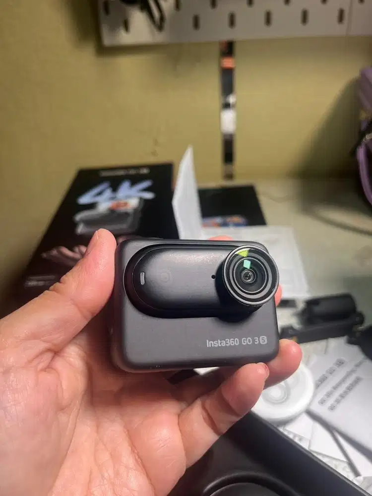 Jual Cepat Kamera Insta360 GoS 128GB masih Bergaransi, pemakaian 3bln.