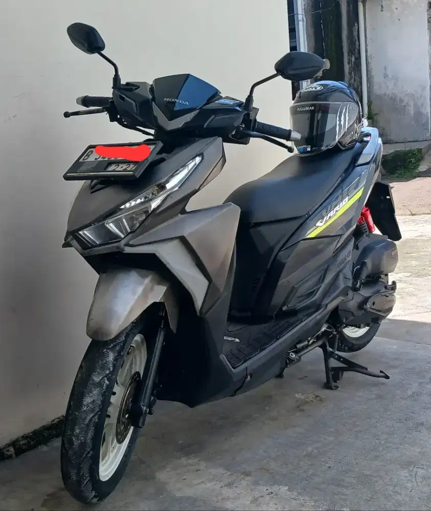 Vario 125 B depok