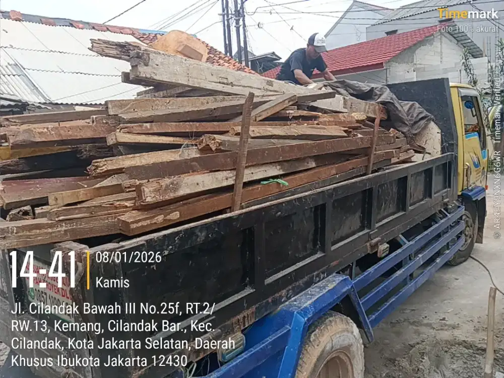 Jasa buang puing dan tanah