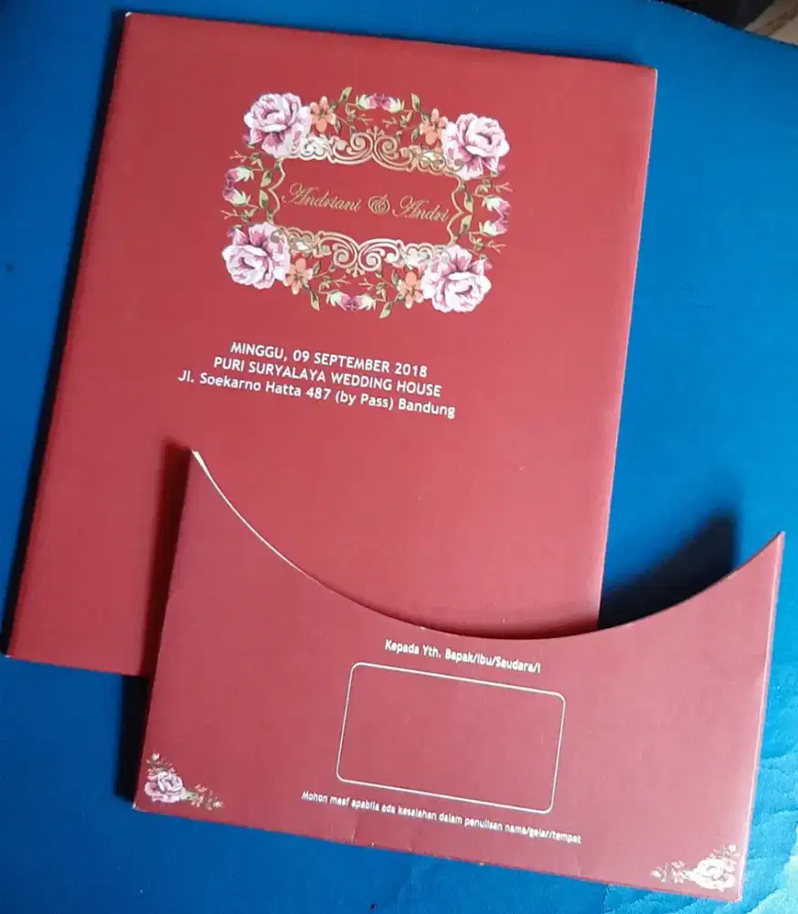 Disain dan bikin kartu undangan murah