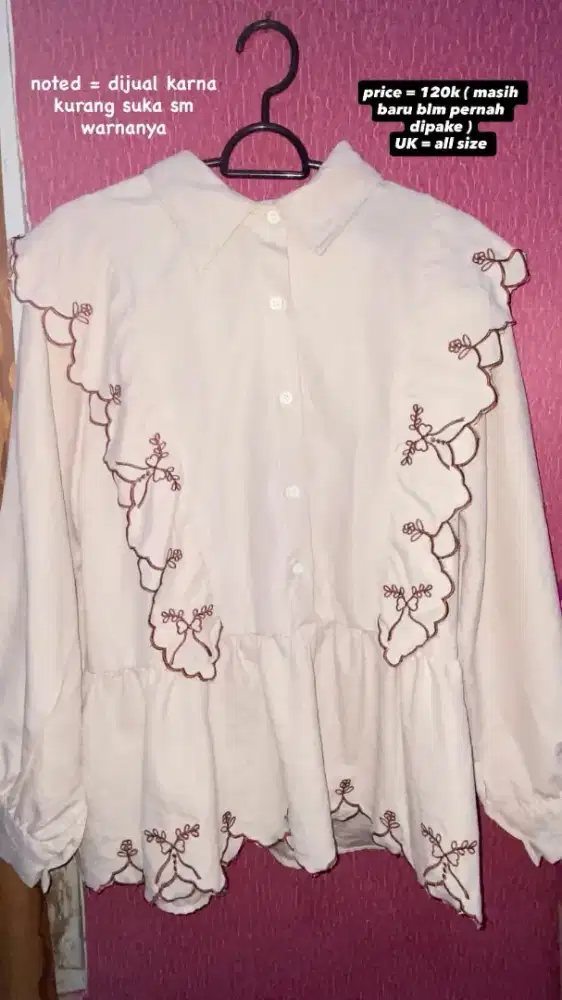 Baju atasan wanita , cocok untuk berpergian