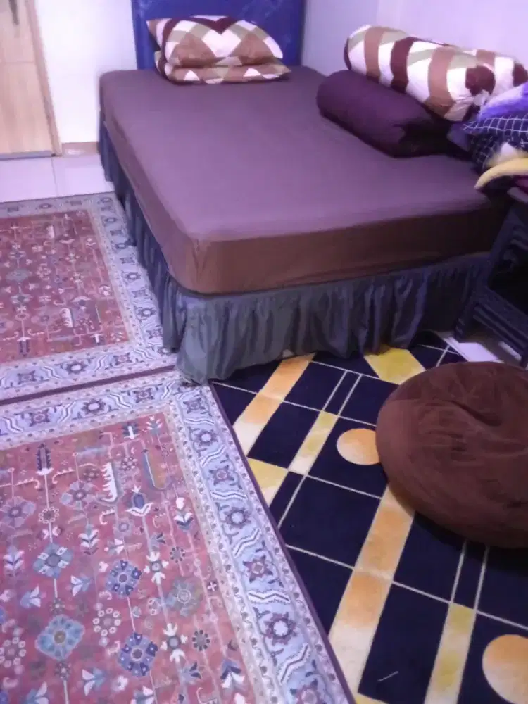 Ranjang dan kasur avenco pemakaian 4 bln