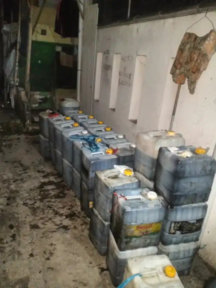 Minyak goreng jelantah/bekas