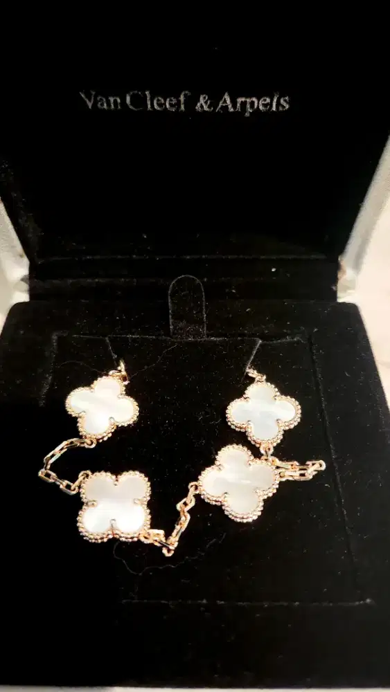 Gelang Van Cleaf 18k